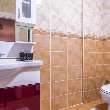Spacious And Fully Furnished Flat In Bahcelievler *