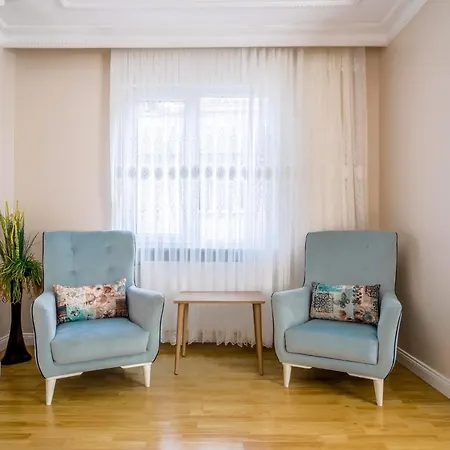 Spacious And Fully Furnished Flat In Bahcelievler Διαμέρισμα *