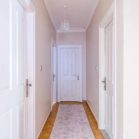 Διαμέρισμα Spacious And Fully Furnished Flat In Bahcelievler Κωνσταντινούπολη